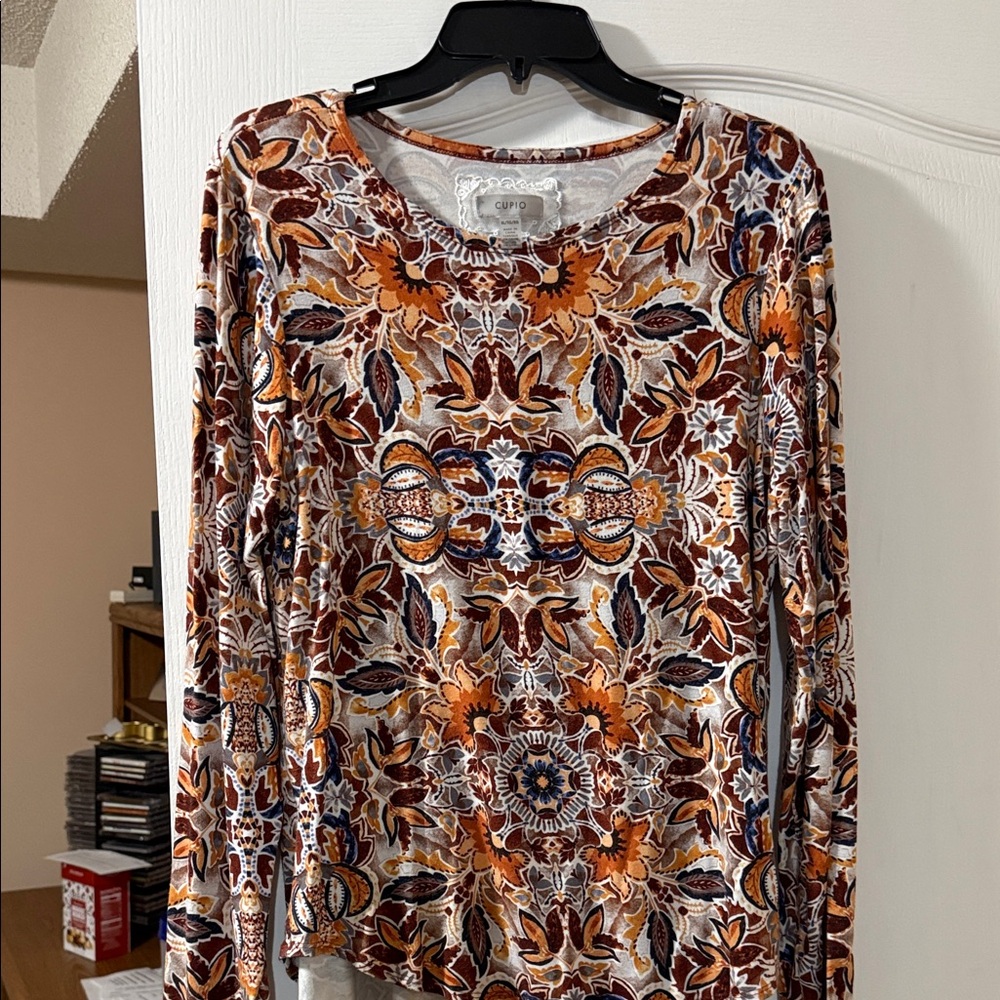 Cupio Vibrant Floral Long Sleeve Top